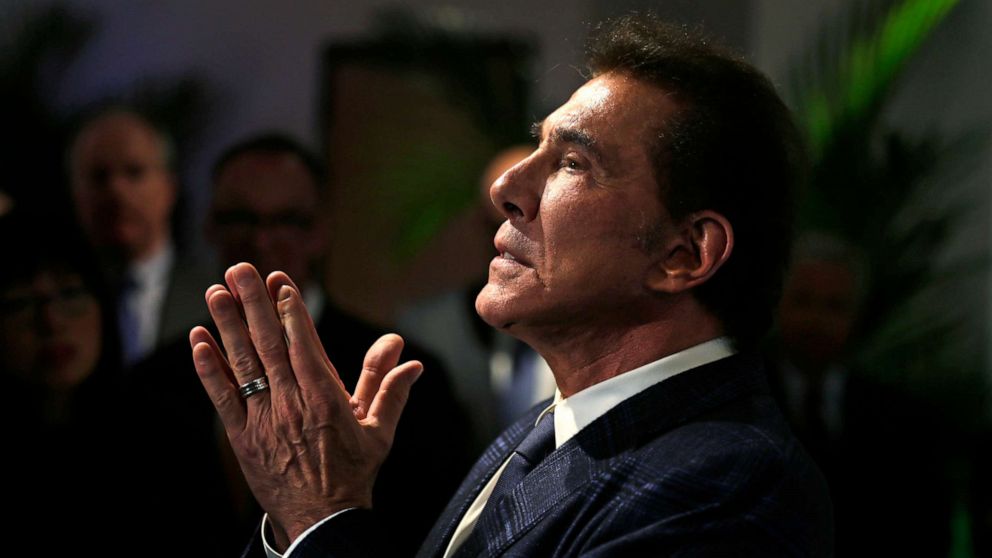 PHOTO: Casino mogul Steve Wynn gestures during a news conference in Medford, Mass.