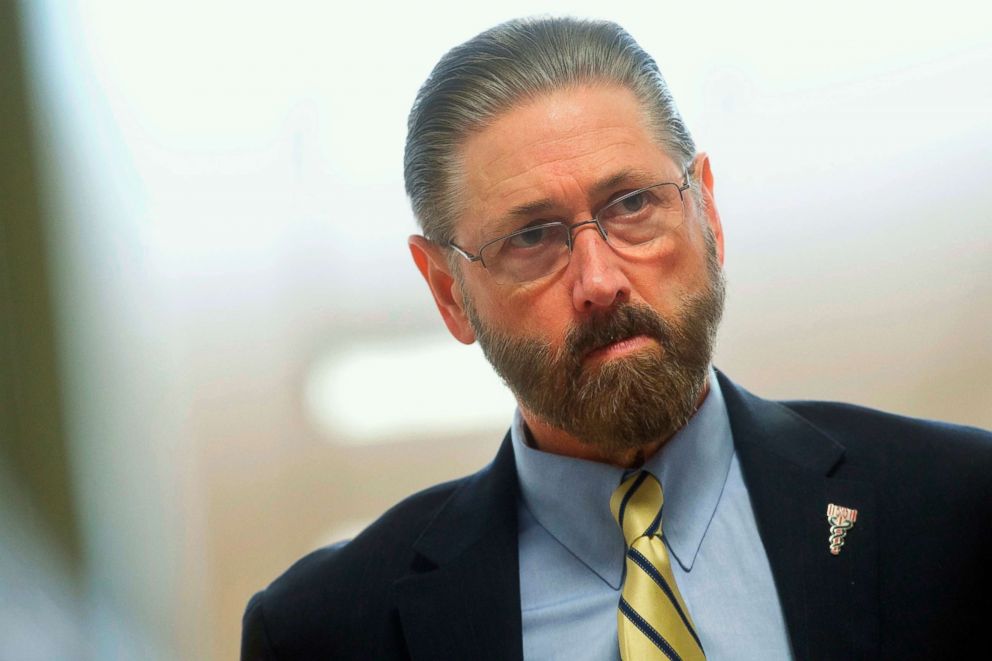 PHOTO: Judge Steven O'Neill walks through the Montgomery County Courthouse in Norristown, Pa., April 26, 2018.