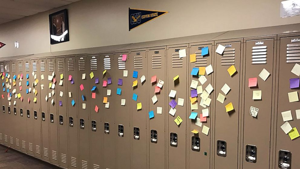 High school students 'walk up' to spread messages of joy 