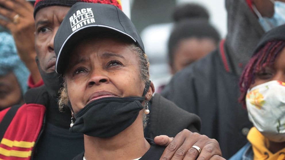 PHOTO: Sherrellis Stinnette, the grandmother of Marcellis Stinnette, joins demonstrators protesting the Oct. 20 police shooting that left her grandson dead and his girlfriend, Tafara Williams, with serious injuries on Oct. 22, 2020, in Waukegan, Ill.