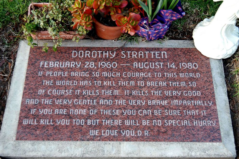 PHOTO: Dorothy Stratten's grave in Westwood, Calif.