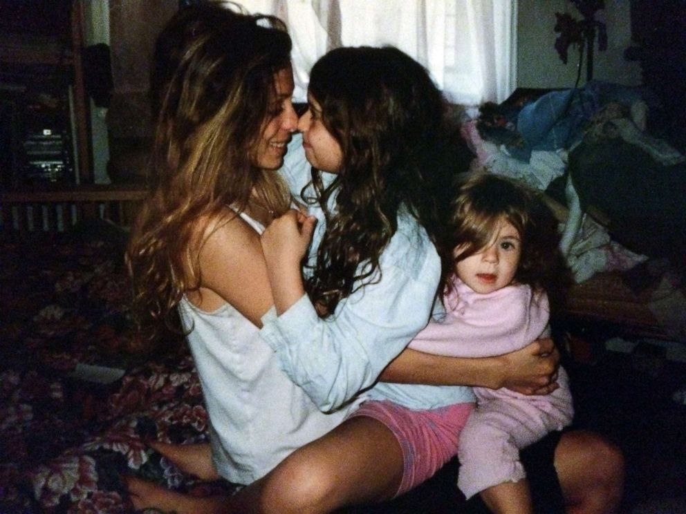 PHOTO: Wendy Oxenhorn is pictured with her daughters at home in the Harlem borough of New York in 2000.