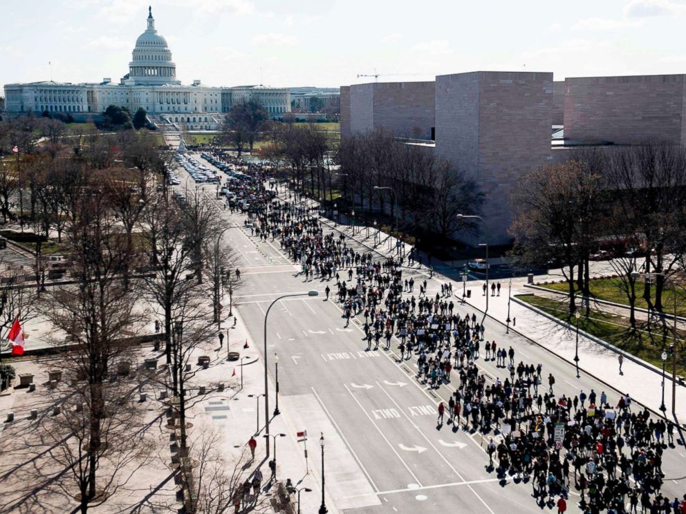 PHOTO: Thousands of local students march down Pennsylvania Avenue to the U.S. Capitol during a nationwide student walkout for gun control in Washington, D.C., March 14, 2018.