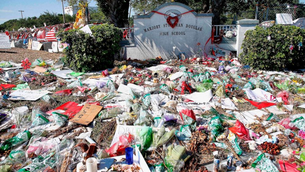 Parkland students release music video honoring 17 killed in shooting ...