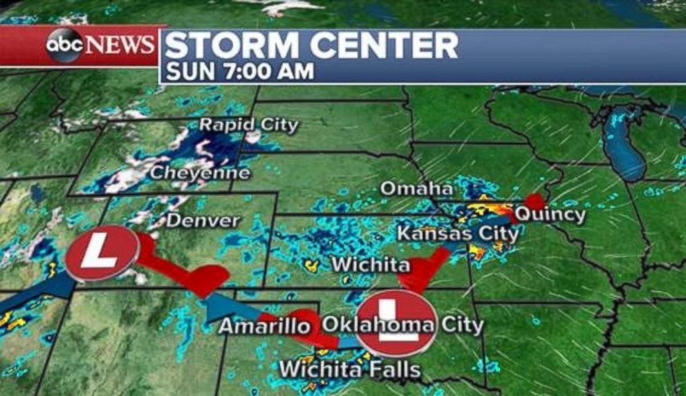 PHOTO: Heavy rain is expected in the Plains on Sunday, while snow will fall in the Rockies.
