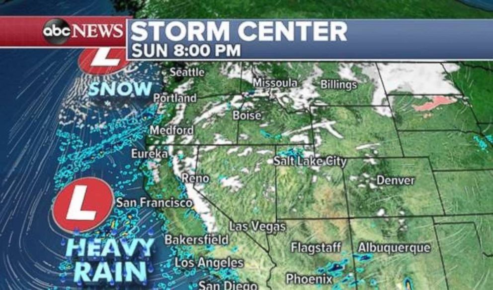   PHOTO: Heavy rains will move to southern California to begin the week. 