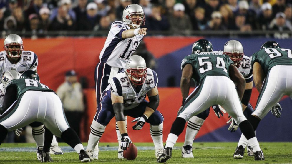 PHOTO: NFL Football Super Bowl Philadelphia Eagles against New England Patriots Tom Brady, Dan Koppen during the Super Bowl 39 in Jacksonville, Fla., Feb.6, 2005 at ALLTEL Stadium.