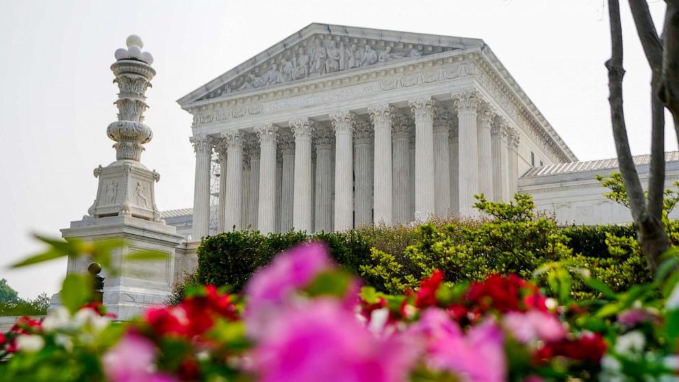 Supreme Court appears divided on case that could upend felony charges ...