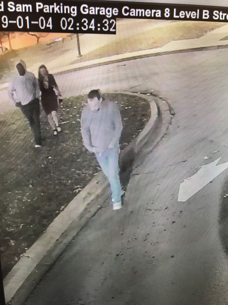 PHOTO: Police are searching for Savannah Spurlock who left a bar with three men. The men have been identified and questioned.