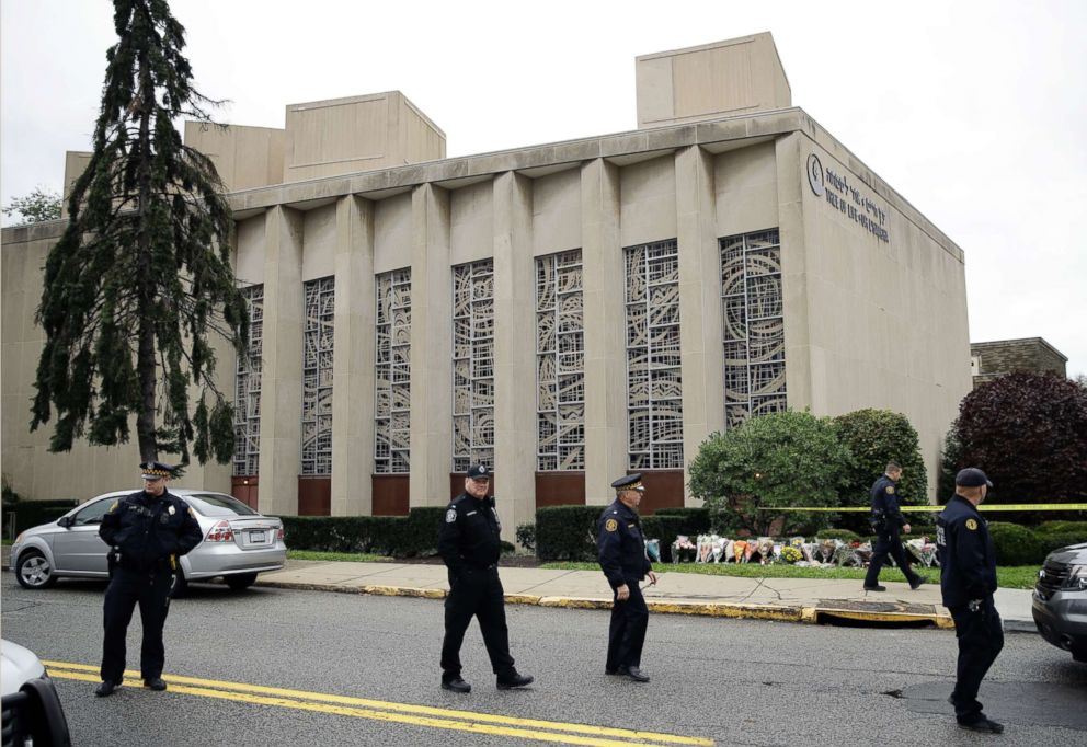 PHOTO: Law enforcement are positioned outside the Tree of Life Synagogue in Pittsburgh, Oct. 28, 2018.