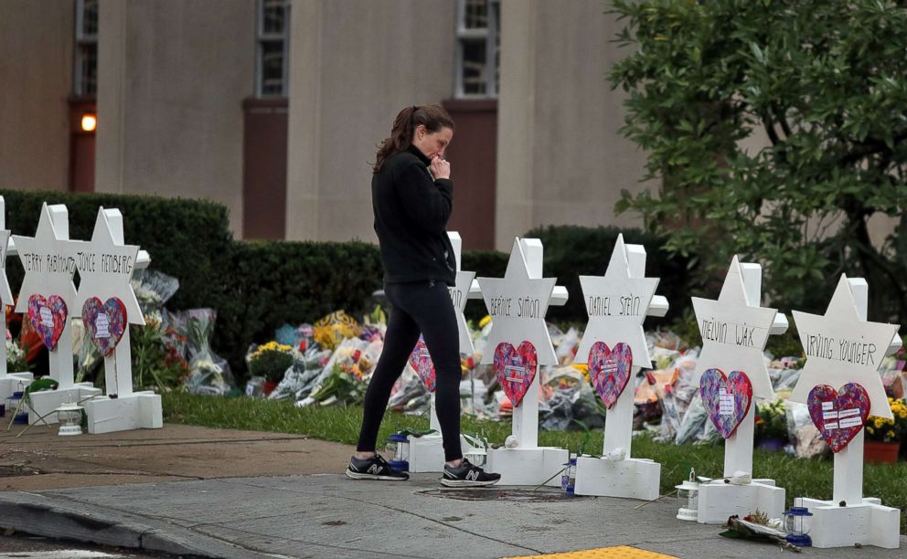 PHOTO: A woman reacts at a makeshift memorial outside the Tree of Life synagogue following Saturday's shooting at the synagogue in Pittsburgh, Oct. 29, 2018.