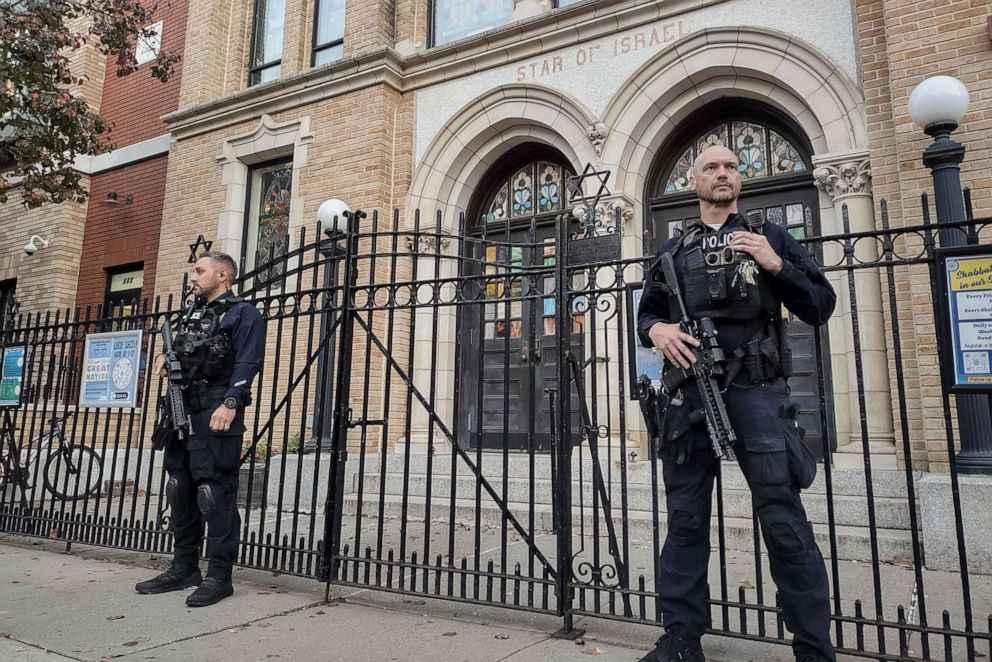 PHOTO: Hoboken Police officers stand guard outside the United Synagogue of Hoboken on Thursday, November 3, 2022, in Hoboken, NJ