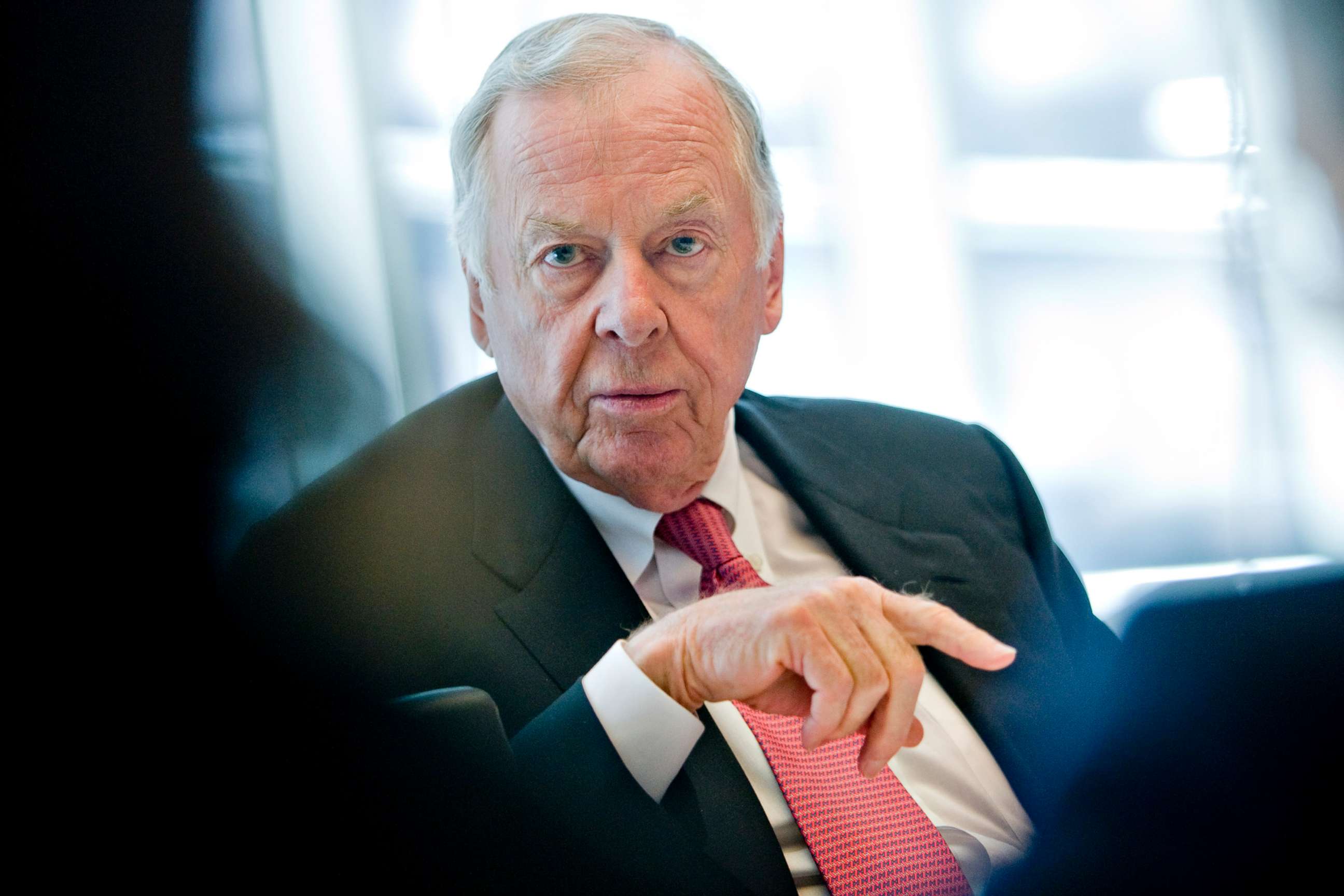 PHOTO: T. Boone Pickens, founder and chairman of BP Capital LLC, speaks during an interview in New York, Jan. 21, 2010.