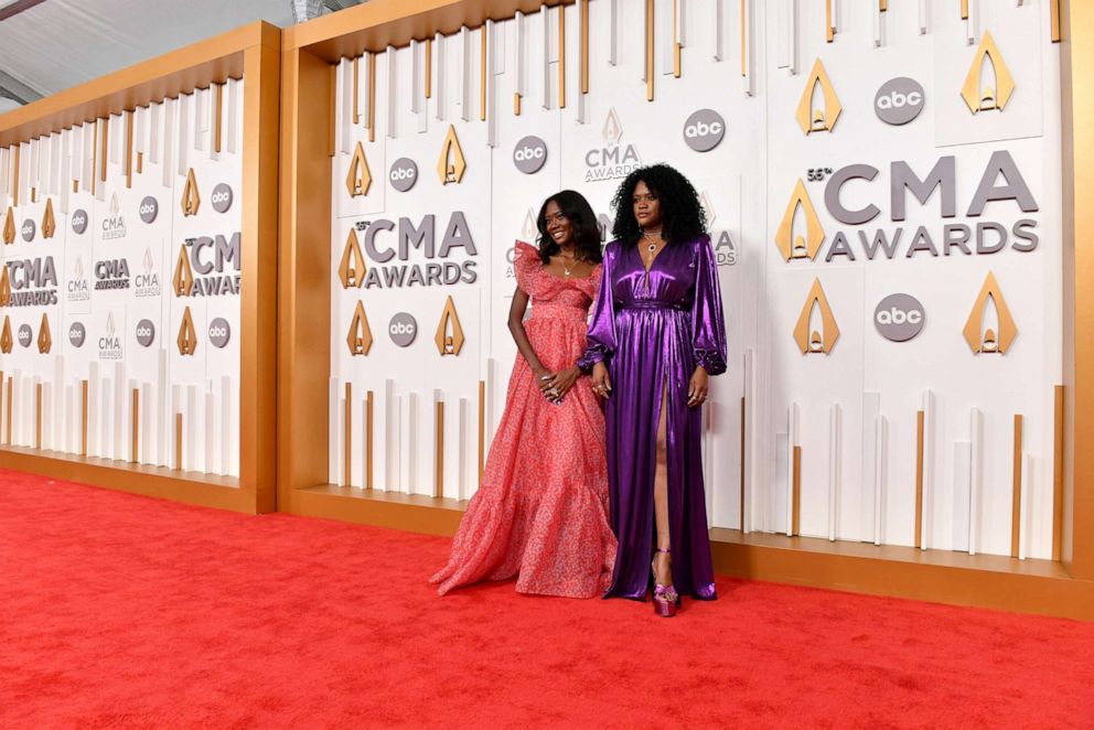 PHOTO: Tekitha Supreme and Prana Supreme of O.N.E The Duo attend The 56th Annual CMA Awards at Bridgestone Arena on Nov. 9, 2022, in Nashville, Tenn.