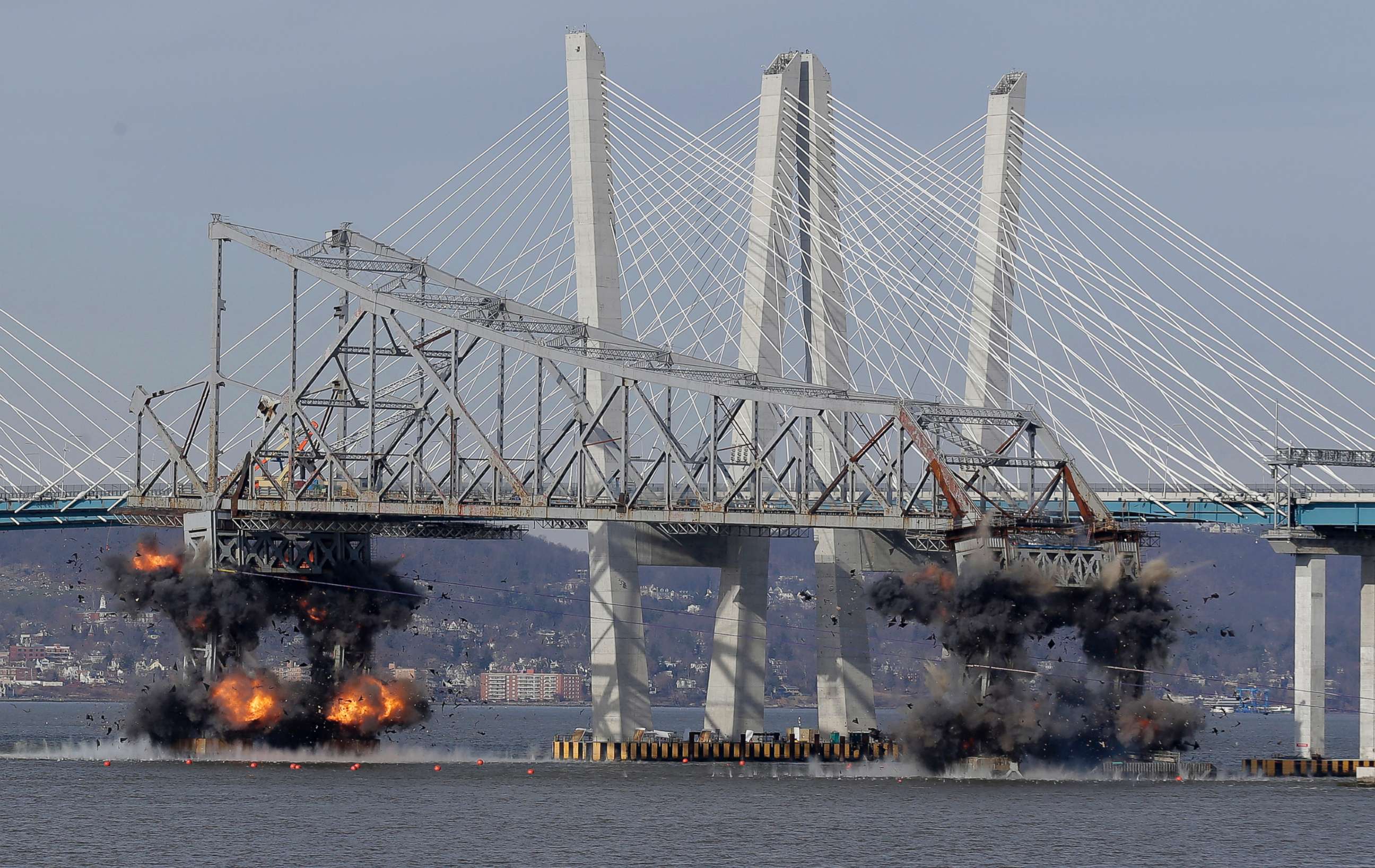 PHOTO: A section of the old Tappan Zee Bridge is brought down with explosives in this view from Tarrytown, N.Y., Jan. 15, 2019.