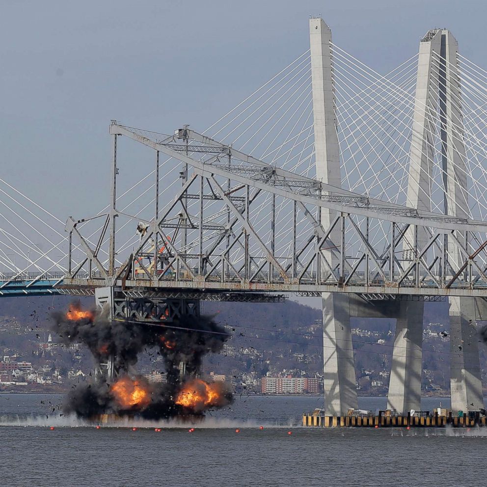 Old Tappan Zee Bridge plunges into the Hudson River in spectacular
