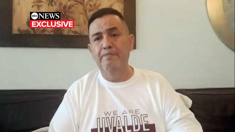 PHOTO: Fourth-grade Uvalde teacher Arnulfo Reyes, hospitalized with gunshot wounds, speaks with ABC's Amy Robach, June 6, 2022.