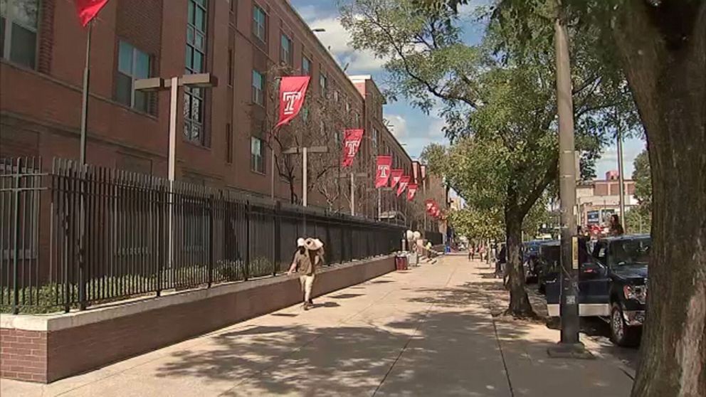 PHOTO: Students at Temple University in Philadelphia spent this weekend moving out of dorms as the school decided to take most of its classes online for the fall semester.
