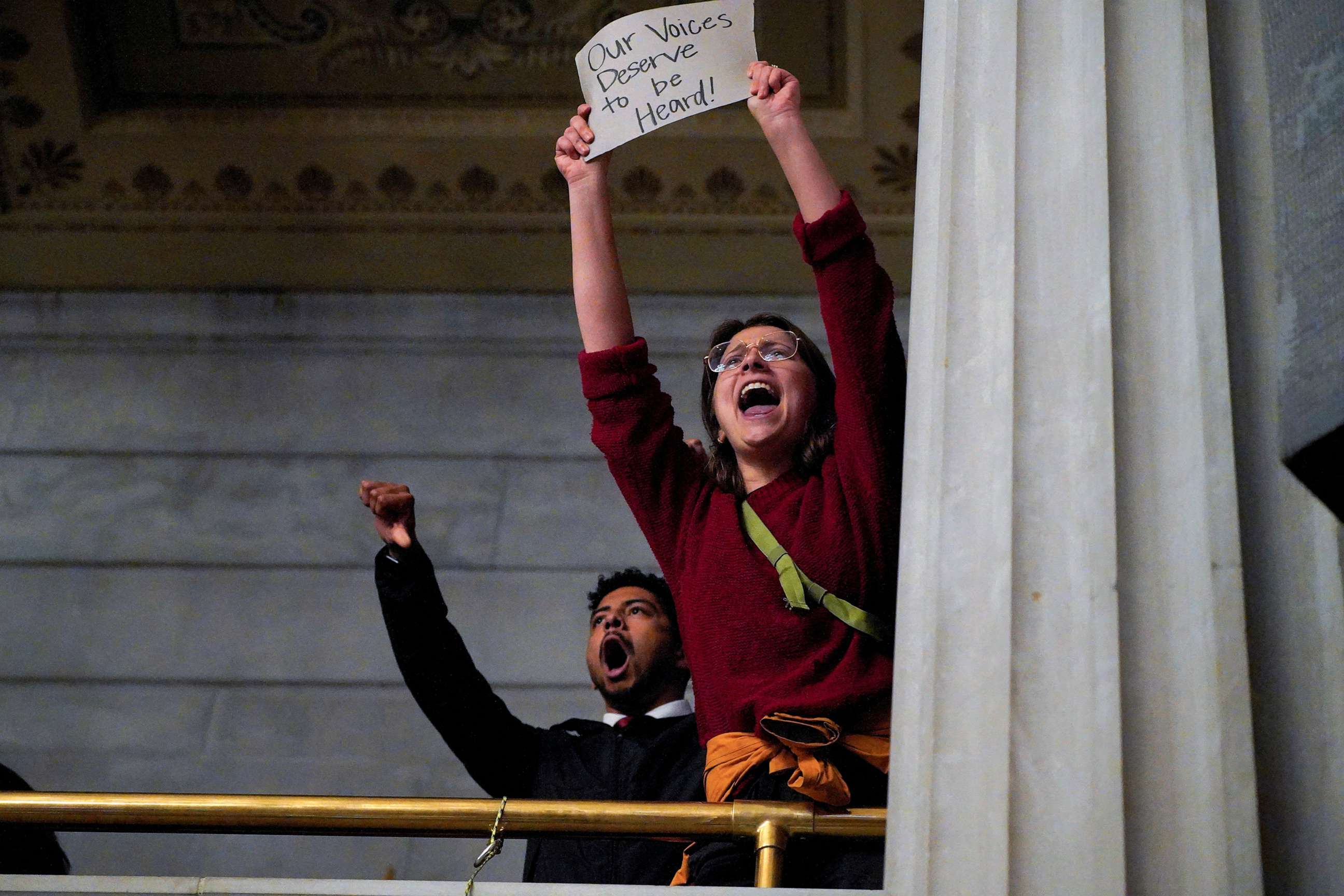 PHOTO: People react to the expulsion of the last member Rep. Justin Pearson on the day it is scheduled to vote to expel three Democratic members in Nashville, Tenn., April 6, 2023.