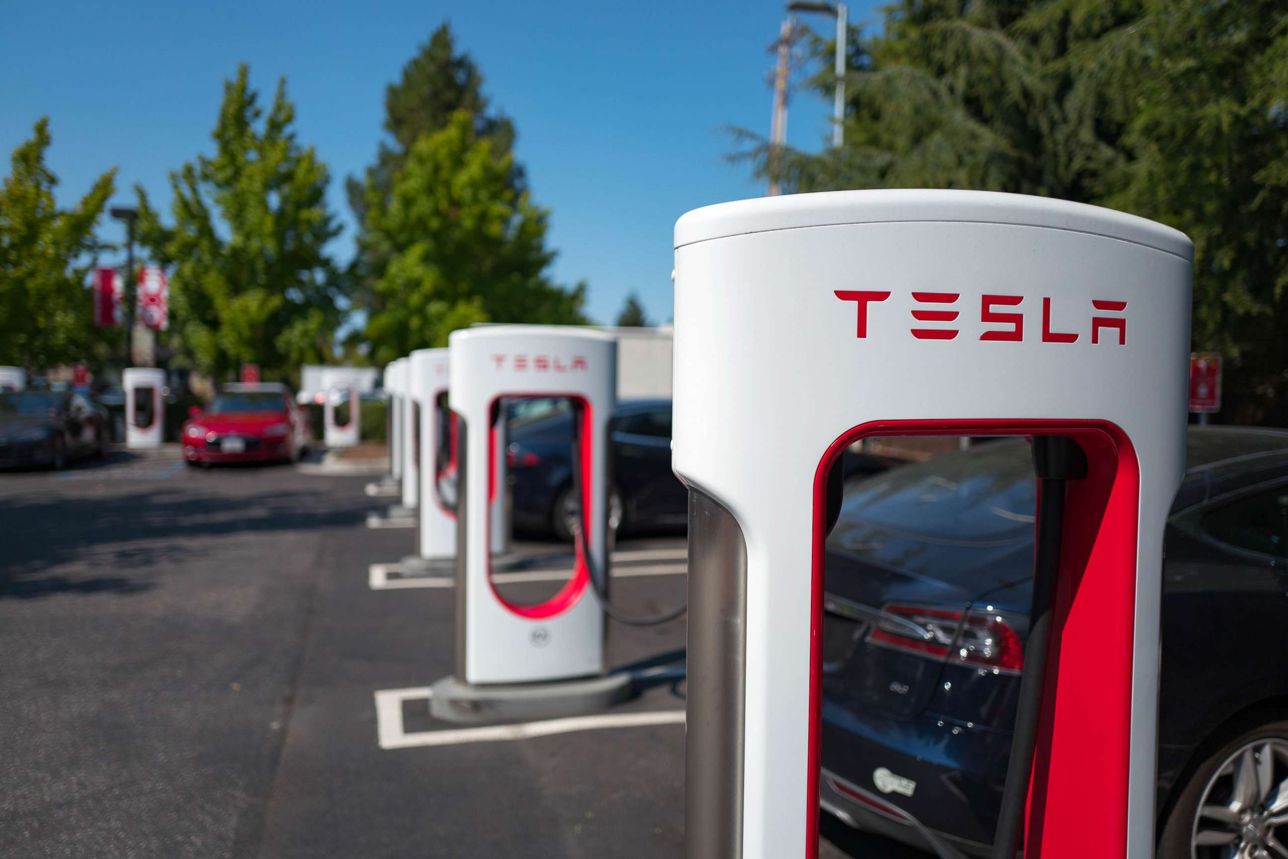 PHOTO: A Tesla supercharger rapid battery charging station in Mountain View, Calif., Aug. 24, 2016.