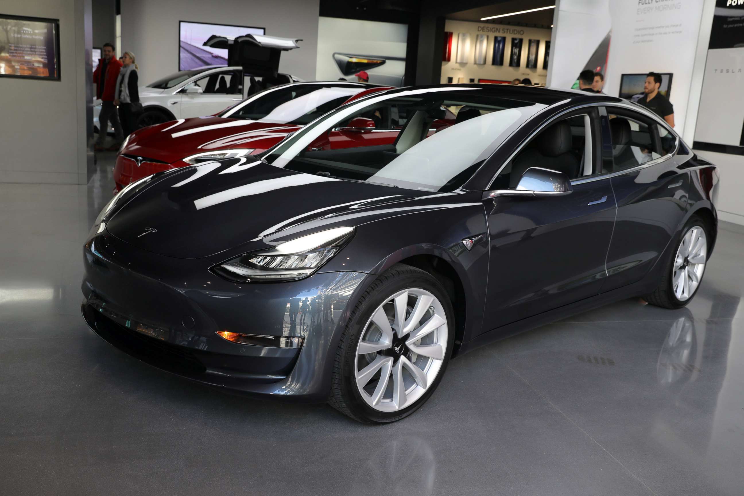 PHOTO: A Tesla Model 3 is seen in a showroom in Los Angeles, Jan. 12, 2018.