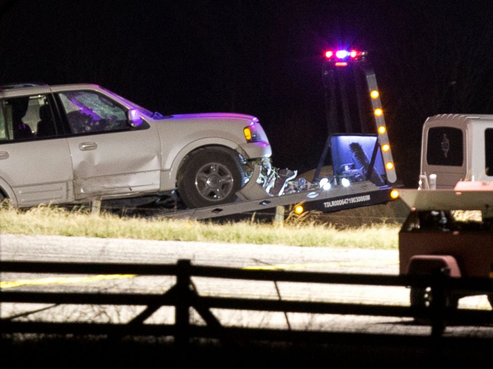 PHOTO: A vehicle is hauled onto a flatbed truck where the suspect of a deadly church shooting was found dead near the intersection of FM 539 and Sandy Elm Road in Guadalupe County, near Sutherland Springs, Texas, Nov. 5, 2017.