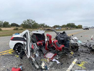 7 killed in head-on crash involving suspected migrant-smuggling vehicle: Texas DPS