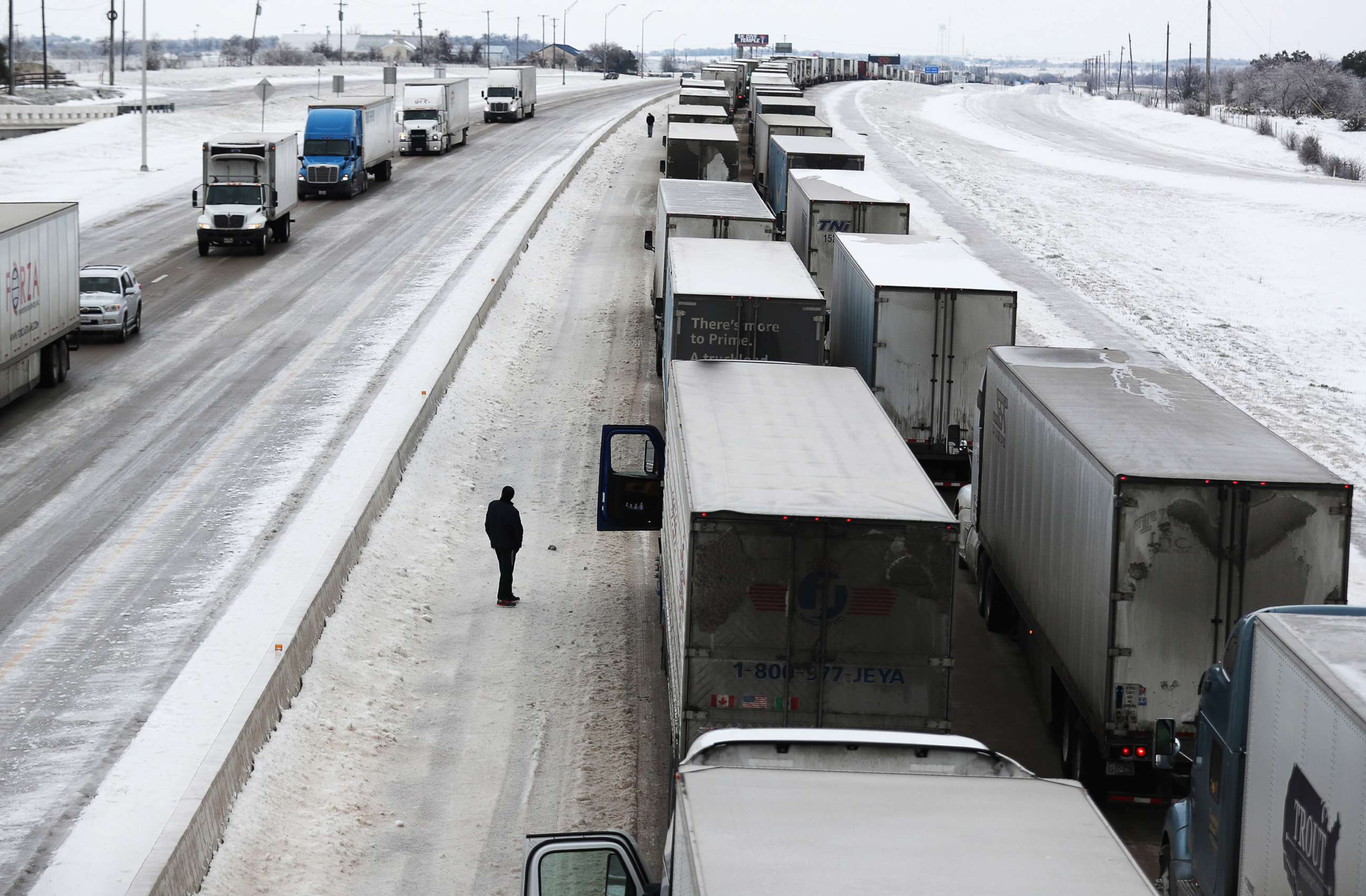 PHOTO: Vehicles are at a standstill southbound on Interstate Highway 35, Feb. 18, 2021, in Killeen, Texas.