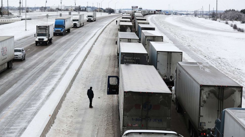 PHOTO: Vehicles are at a standstill southbound on Interstate Highway 35, Feb. 18, 2021, in Killeen, Texas.