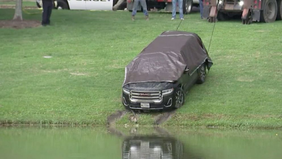 PHOTO: The SUV of Erica Hernandez, a missing mother of three, was found submerged with a body inside in Pearland, Texas, on Tuesday, May 11, 2021. The body inside has yet to be officially identified.