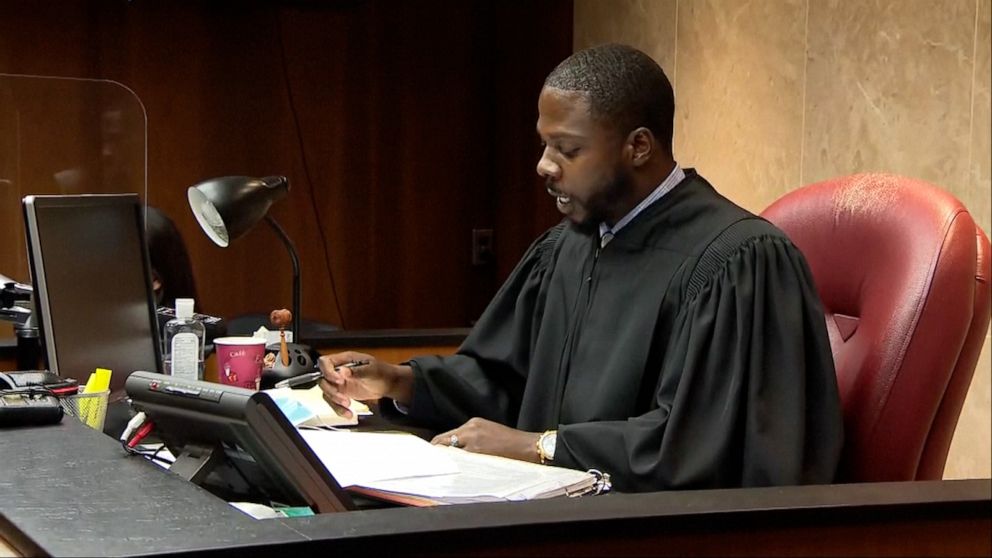 Video Ethan Crumbley pleads guilty in Michigan high school shooting