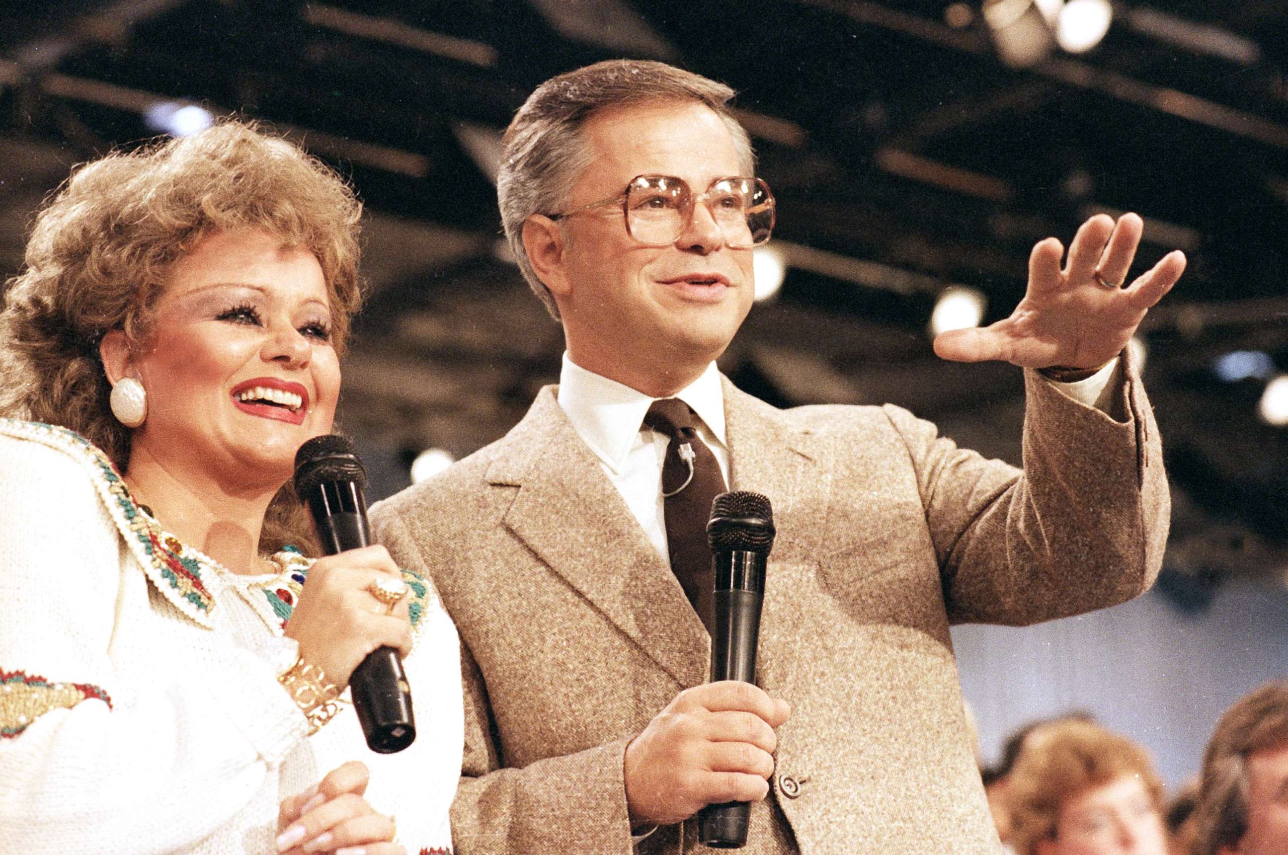 The scandals that brought down the Bakkers, once among USs most famous televangelists image