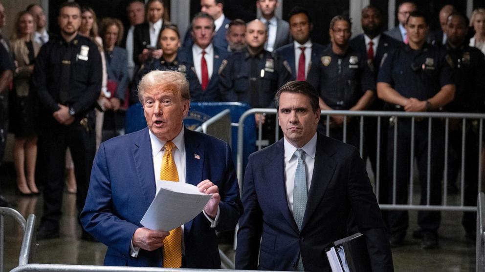 Từ luật sư bào chữa hình sự cho Trump đến quyền Bộ trưởng Tư pháp - Todd Blanche là ai? - ABC News