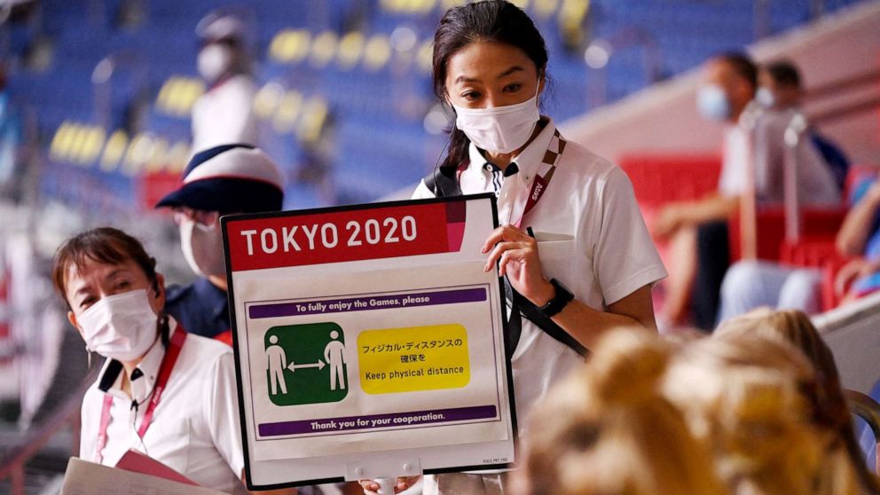 Tokyo reports record number of COVID-19 cases as Olympic games continue