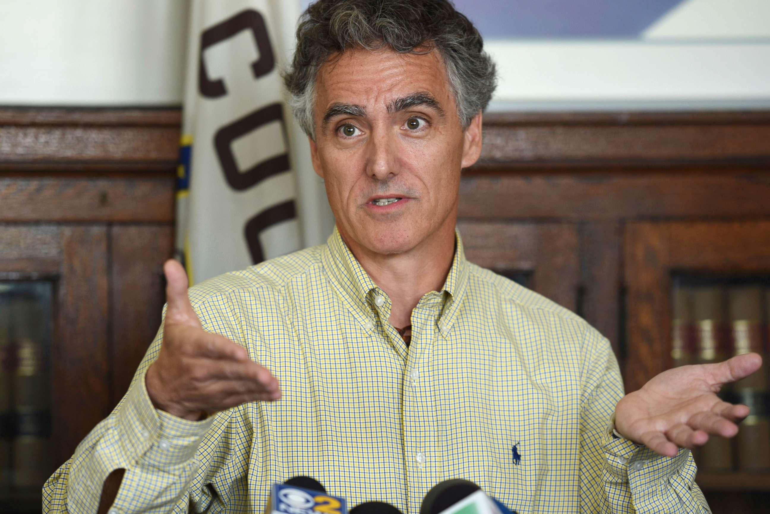 PHOTO: Cook County Sheriff Tom Dart speaks at a news conference in Chicago, July 19, 2017.