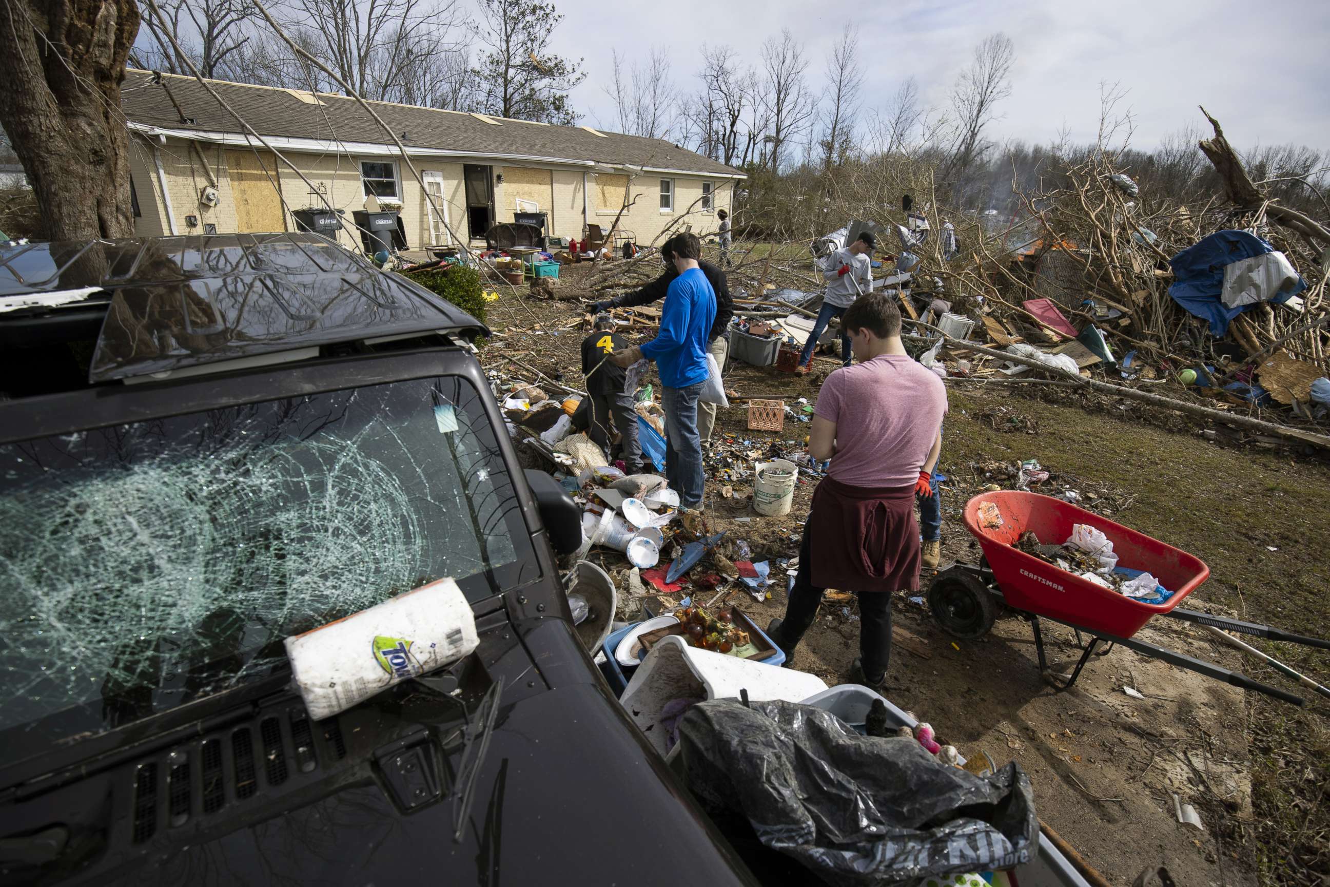 PHOTO: Volunteers work to clean up tornado-damaged areas, March 4, 2020, in Cookeville, Tennessee.