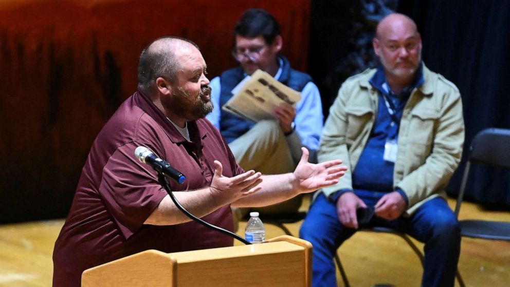 PHOTO: East Palestine Mayor Trent Conaway speaks during a town hall held by the U.S. Environmental Protection Agency in East Palestine, Ohio, Mar. 2, 2023.