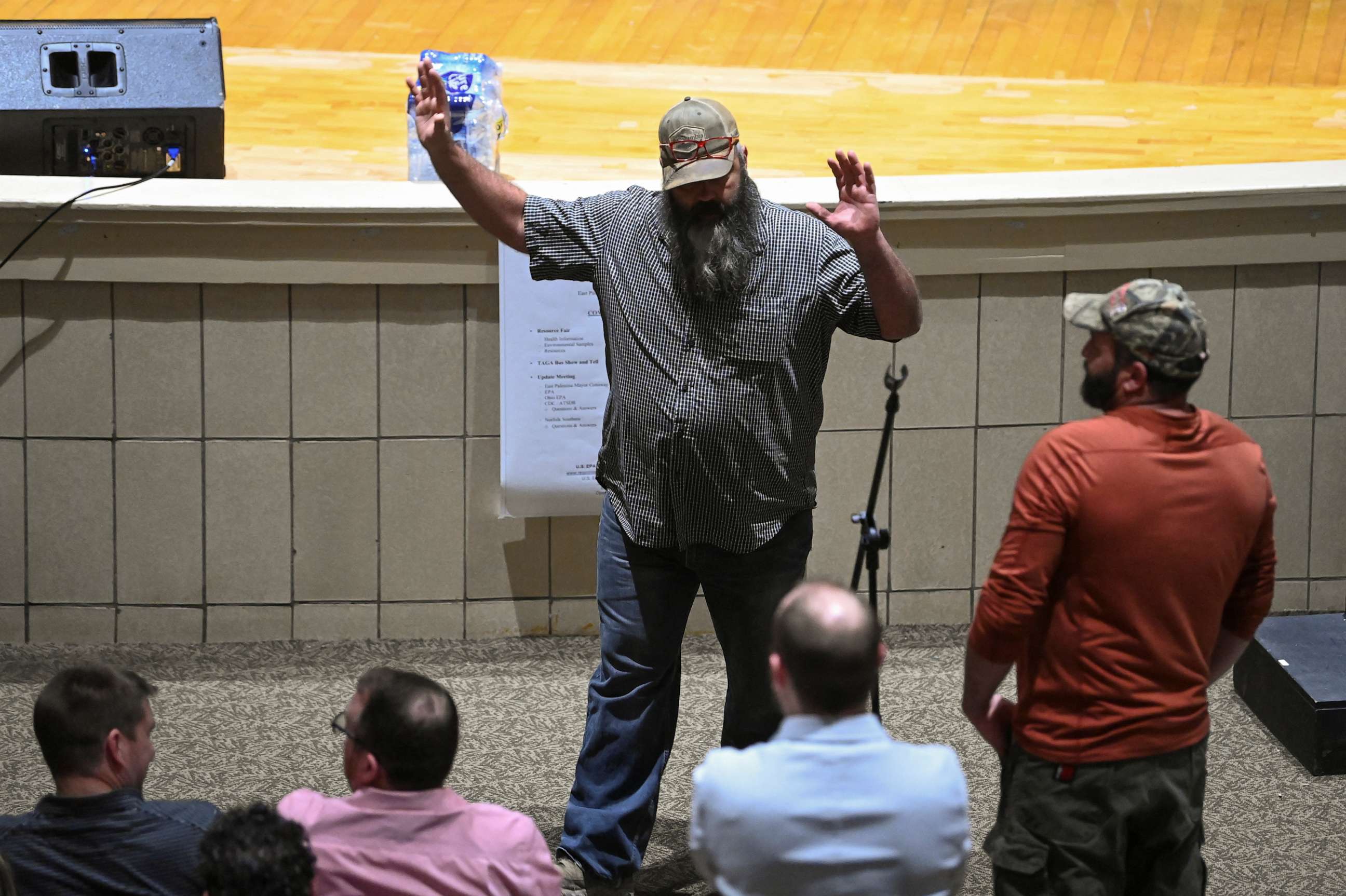 PHOTO: Residents attend a town hall to discuss the train derailment that spilled toxic chemicals, in East Palestine, Ohio, Mar. 2, 2023.