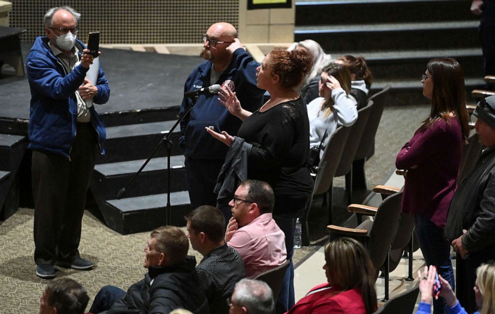 PHOTO: Residents attend a town hall to discuss the train derailment that spilled toxic chemicals, in East Palestine, Ohio, Mar. 2, 2023.