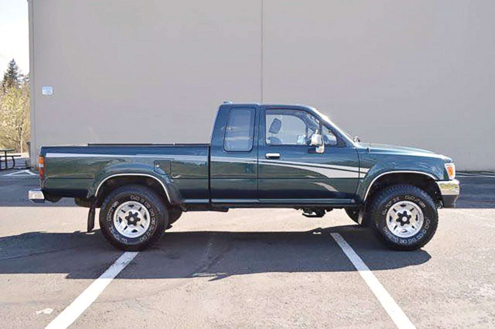PHOTO: A photo of a truck similar to the vehicle 25-year-old Phillip Maglaya, who is believed to be with a missing teenage girl, may be traveling in.