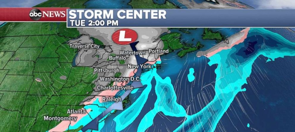 PHOTO: The entire East Coast will see either rain or snow from the clipper system on Tuesday.