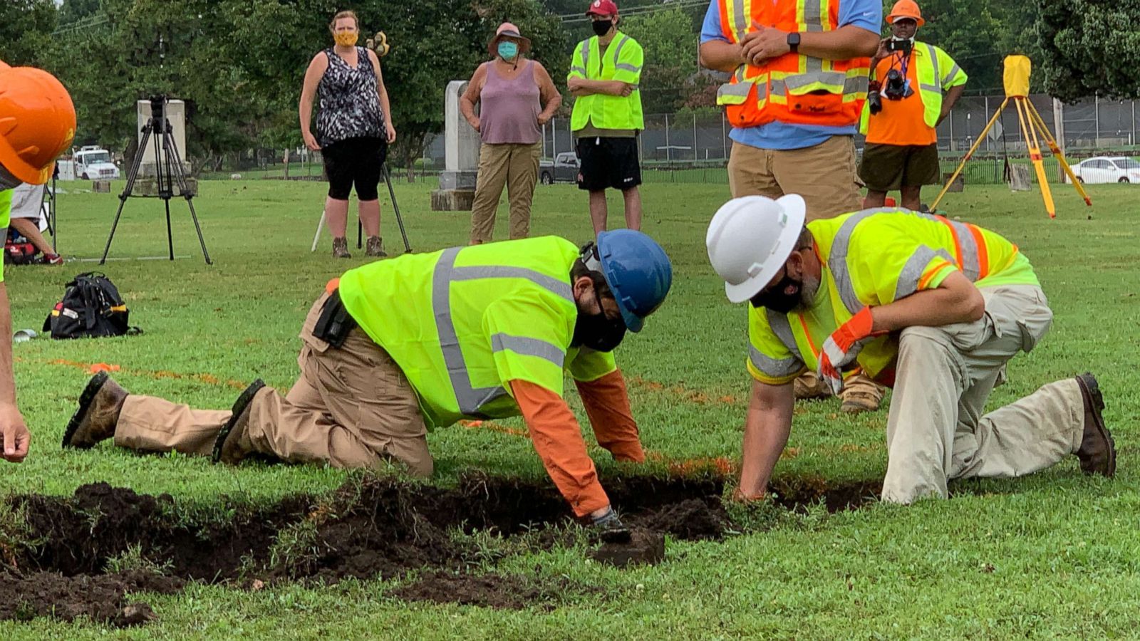 Search For Victims Of 1921 Race Massacre Begins In Tulsa Abc News