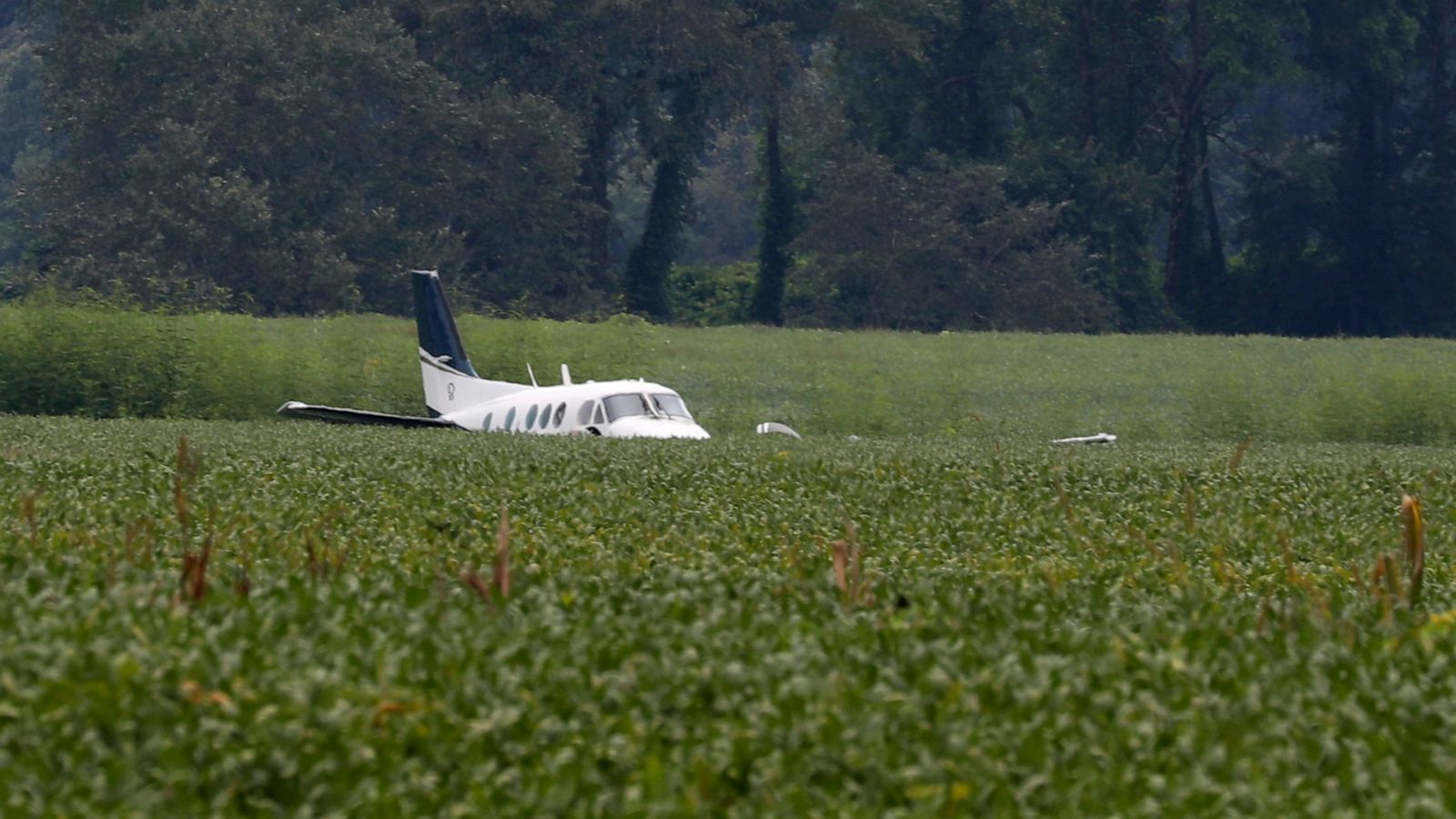 Plane Down After Pilot Threatens To Crash Into Mississippi Walmart