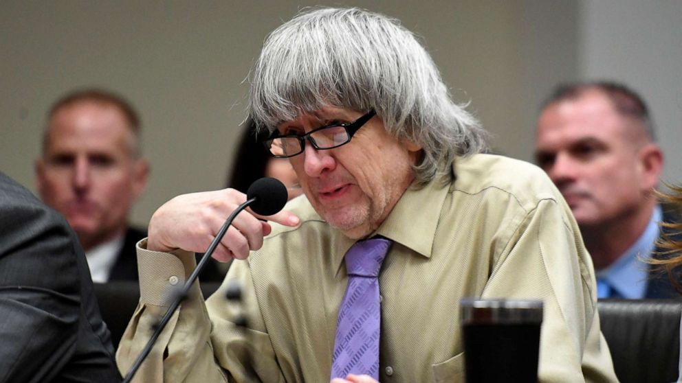 VIDEO:  Two of 12 abused Turpin children read statements during parents' sentencing