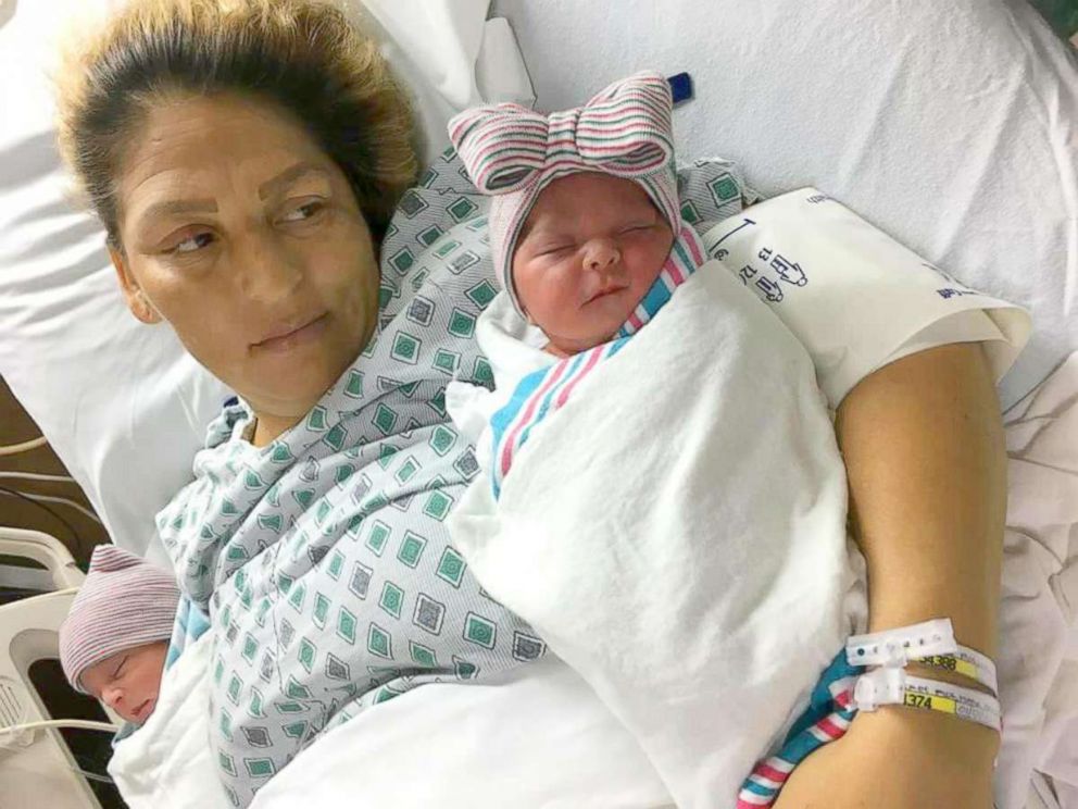 PHOTO: Southern California resident Maria Esperanza Flores Rio, 39, gave birth to New Year's twins in two different years.