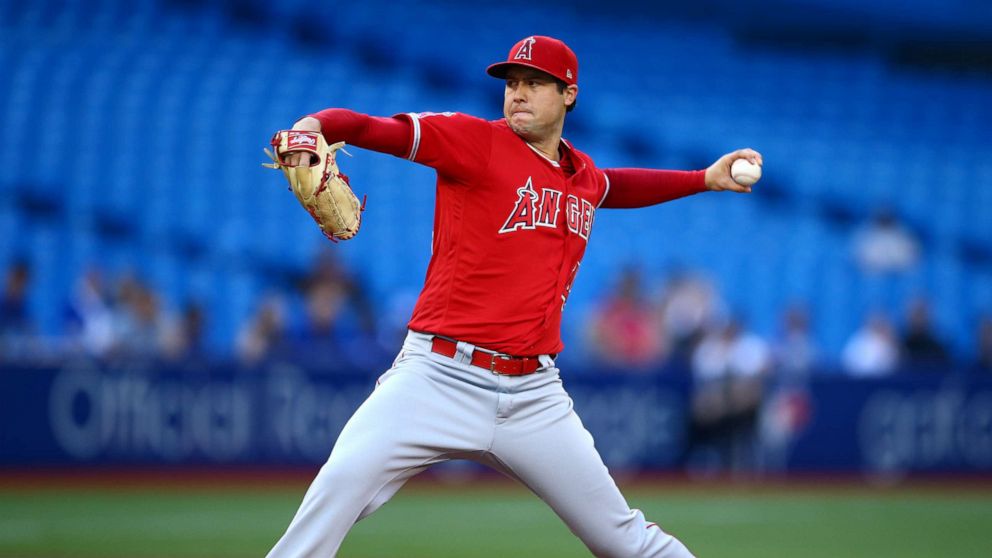 Moment of silence held before MLB game in memory of Angels pitcher