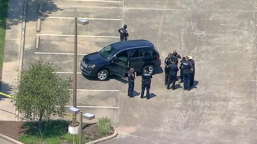 PHOTO: Police respond to a shooting in Harris County, Texas, April 26, 2019.