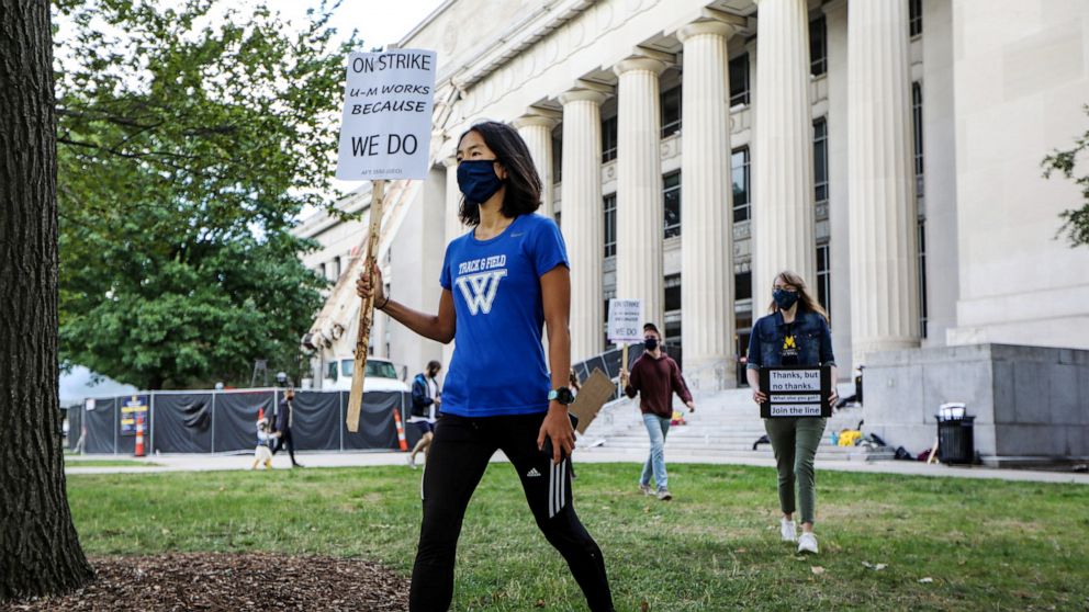 University Of Michigan Staff Continue Demanding Change After Grad Students End Strike Abc News