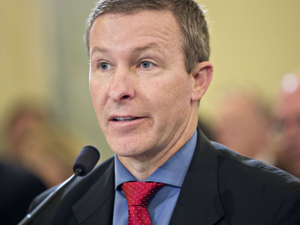 PHOTO: Scott Kirby, president of United Continental Holdings Inc., speaks during a Senate hearing in Washington, D.C. on May 4, 2017.