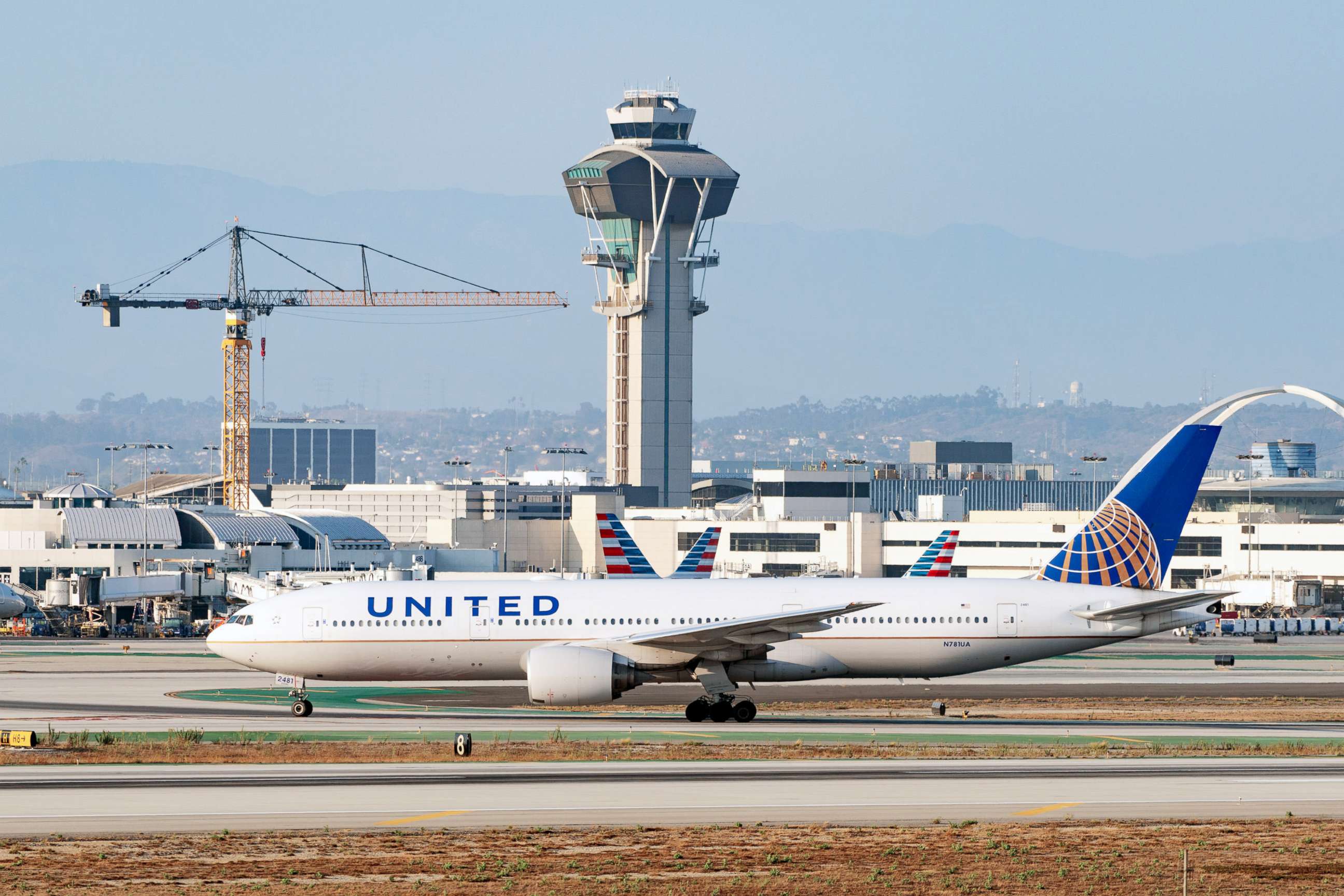 PHOTO:United Airlines Boeing 777 takes off from Los Angeles international Airport in Los Angeles, August 27, 2020.